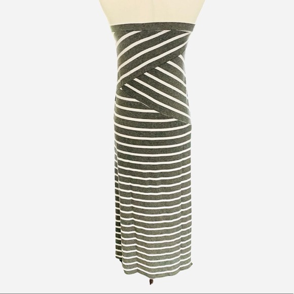 New LA Made strapless knit maxi dress. Gray and white stripe size medium - Picture 4 of 4